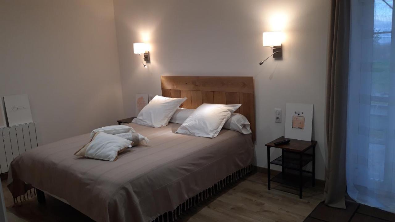 Les Chambres De Lili Saint-Loup  Esterno foto
