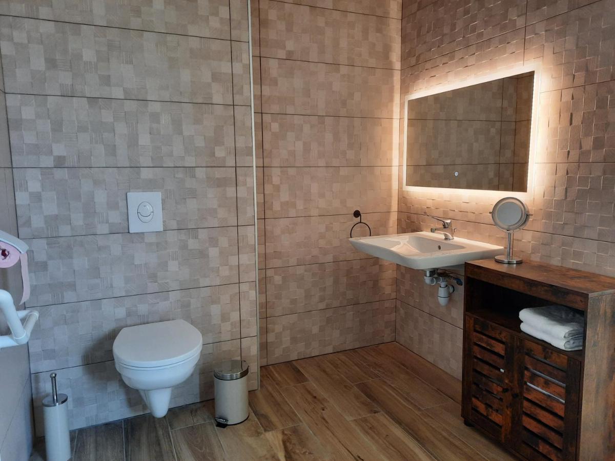Les Chambres De Lili Saint-Loup  Esterno foto